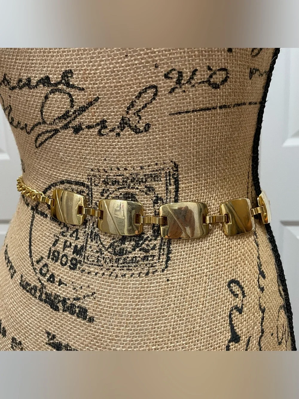 Gold-Tone Women's Fashion Chain Belt